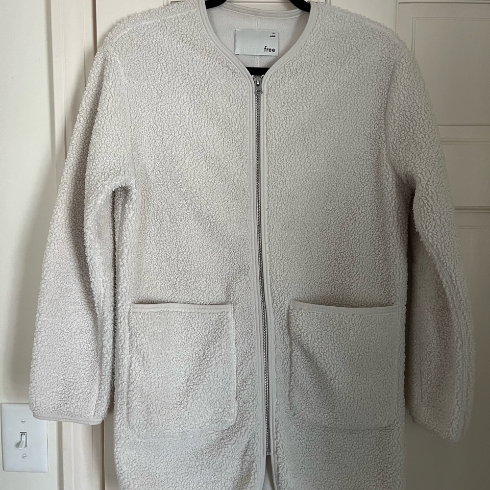 Aritzia Wilfred Sherpa fleece jacket